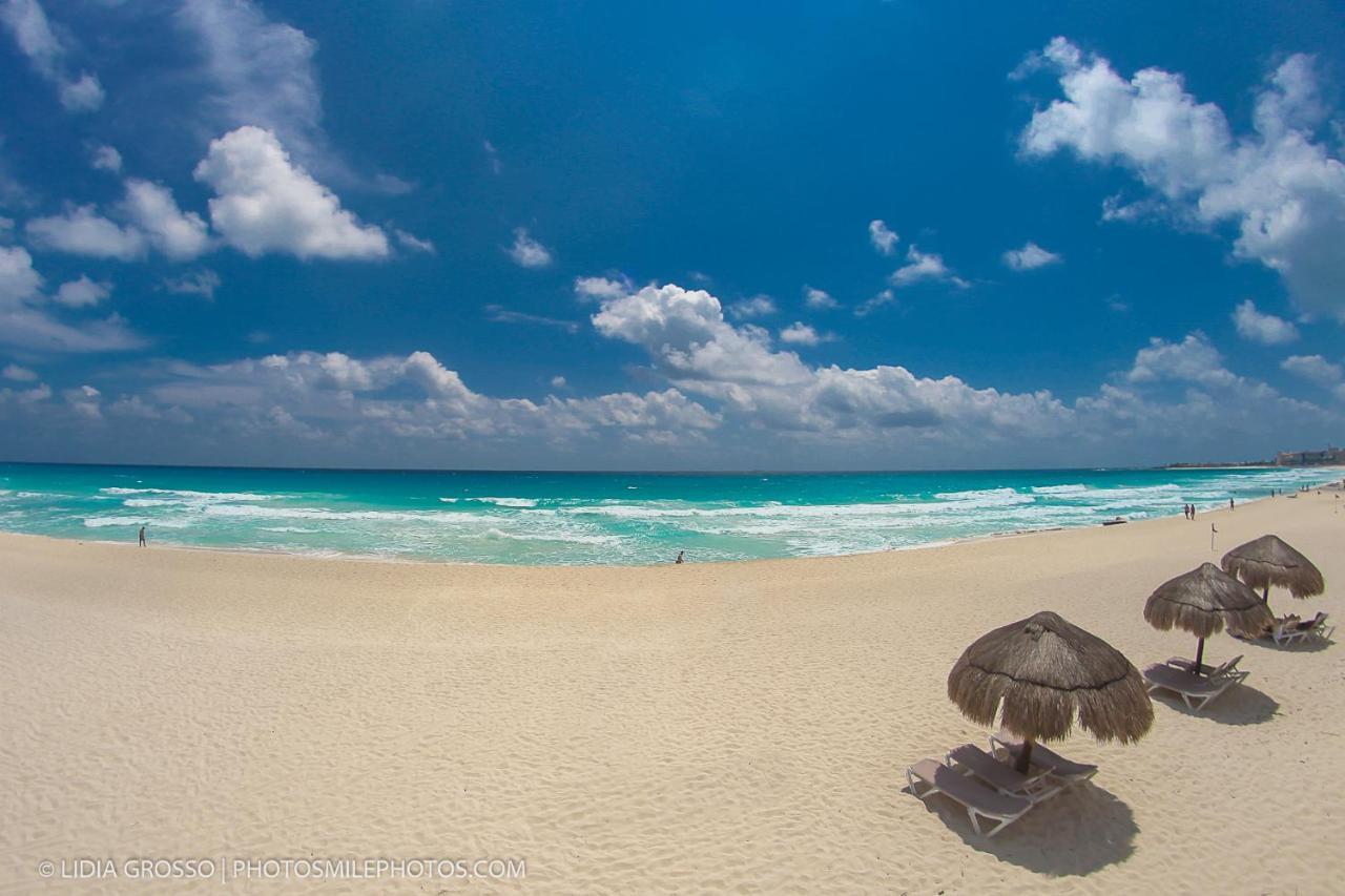 Apartment On The Beach With Terrace Ocean View, Brisas Cancun 01 By Beach & Ocean Apartments Exterior photo